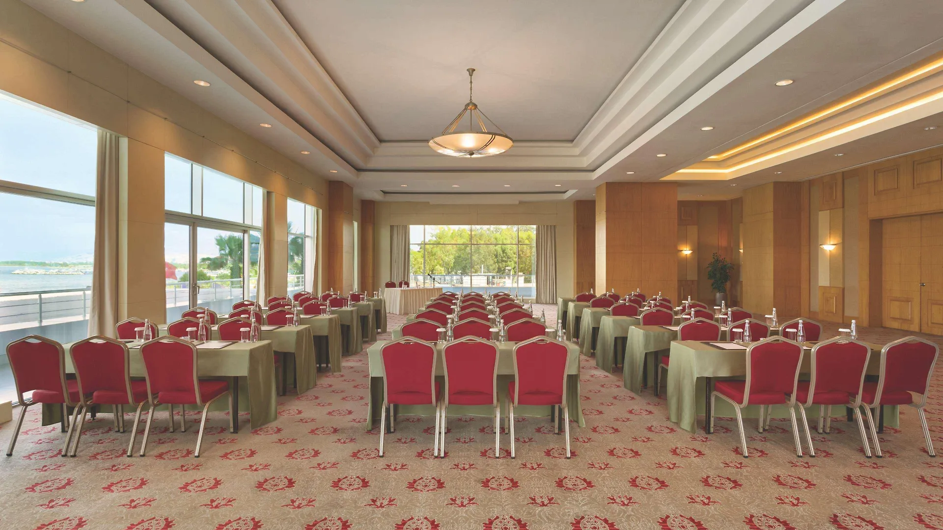 Wyndham Grand Izmir Ozdilek Thermal & Spa
