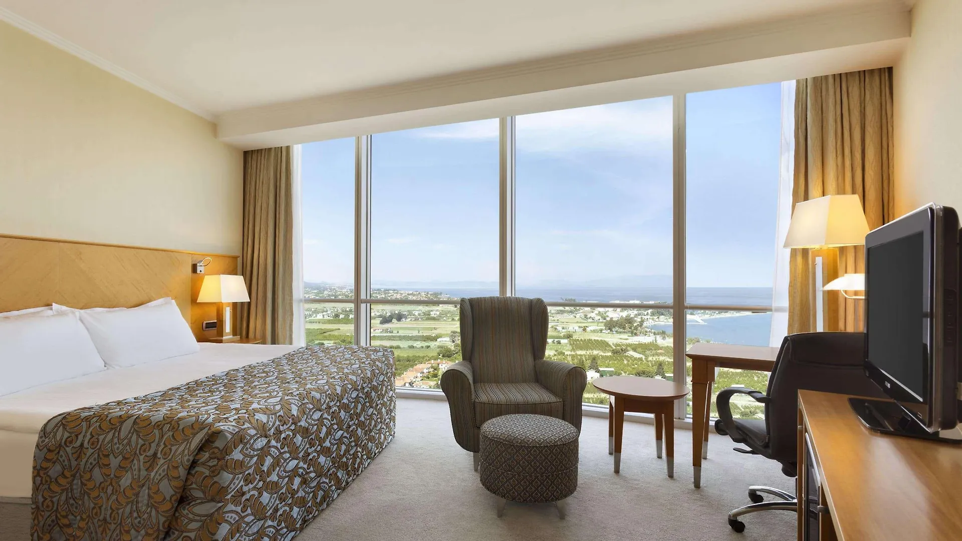 Wyndham Grand Izmir Ozdilek Thermal & Spa Hotel