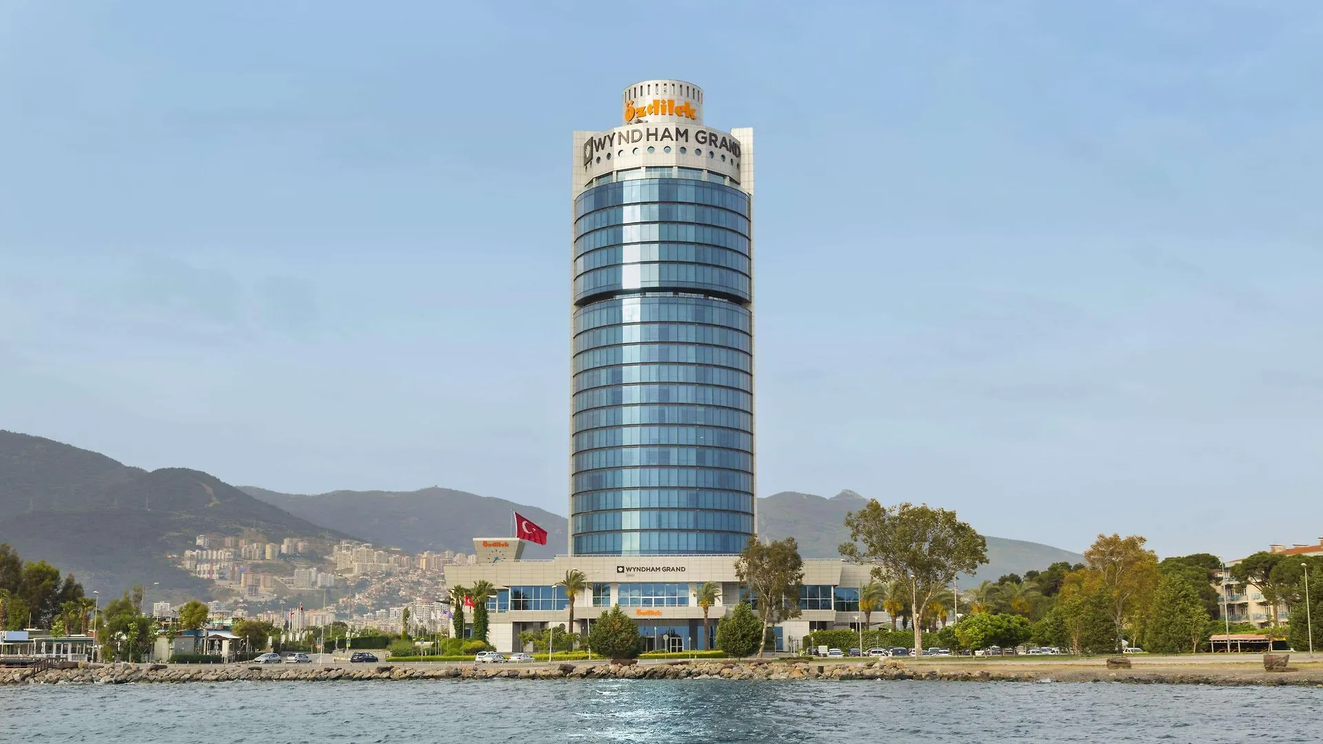 Hotel Wyndham Grand Izmir Ozdilek Thermal & Spa