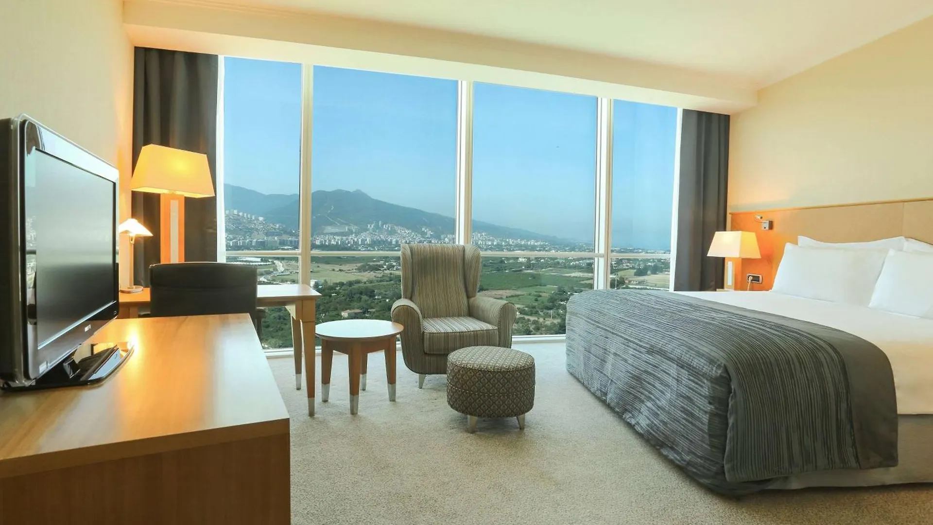 Hotel Wyndham Grand Izmir Ozdilek Thermal & Spa
